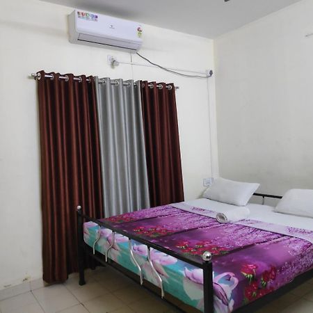 إرناكولام Hotel Silver Space المظهر الخارجي الصورة