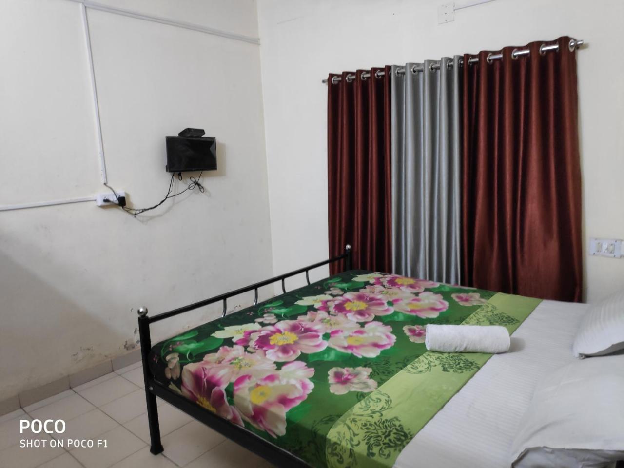 إرناكولام Hotel Silver Space المظهر الخارجي الصورة