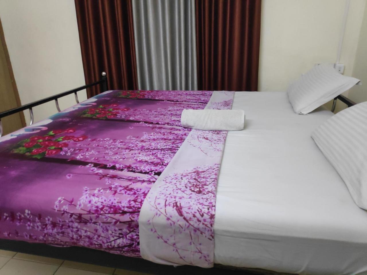إرناكولام Hotel Silver Space المظهر الخارجي الصورة