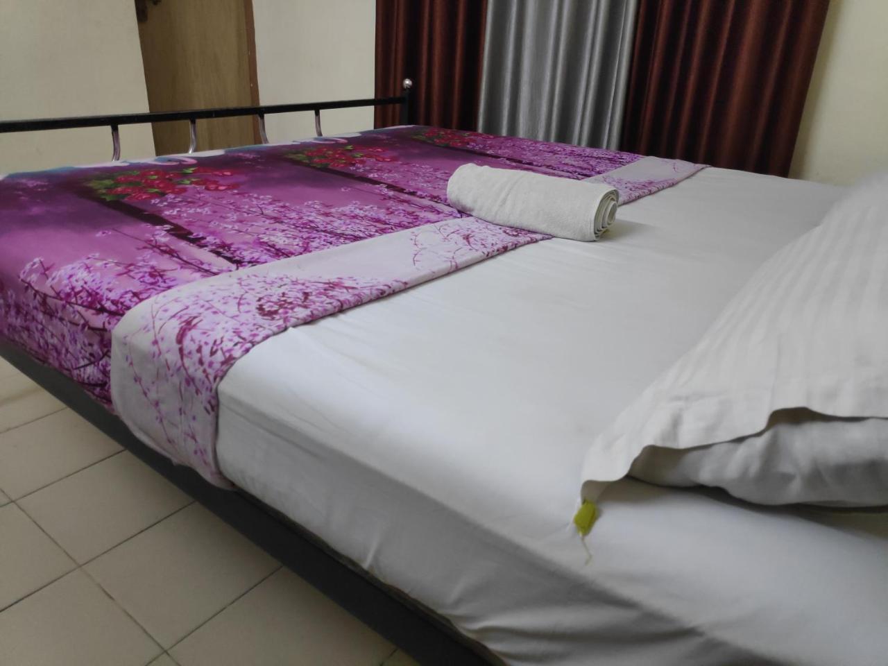 إرناكولام Hotel Silver Space المظهر الخارجي الصورة
